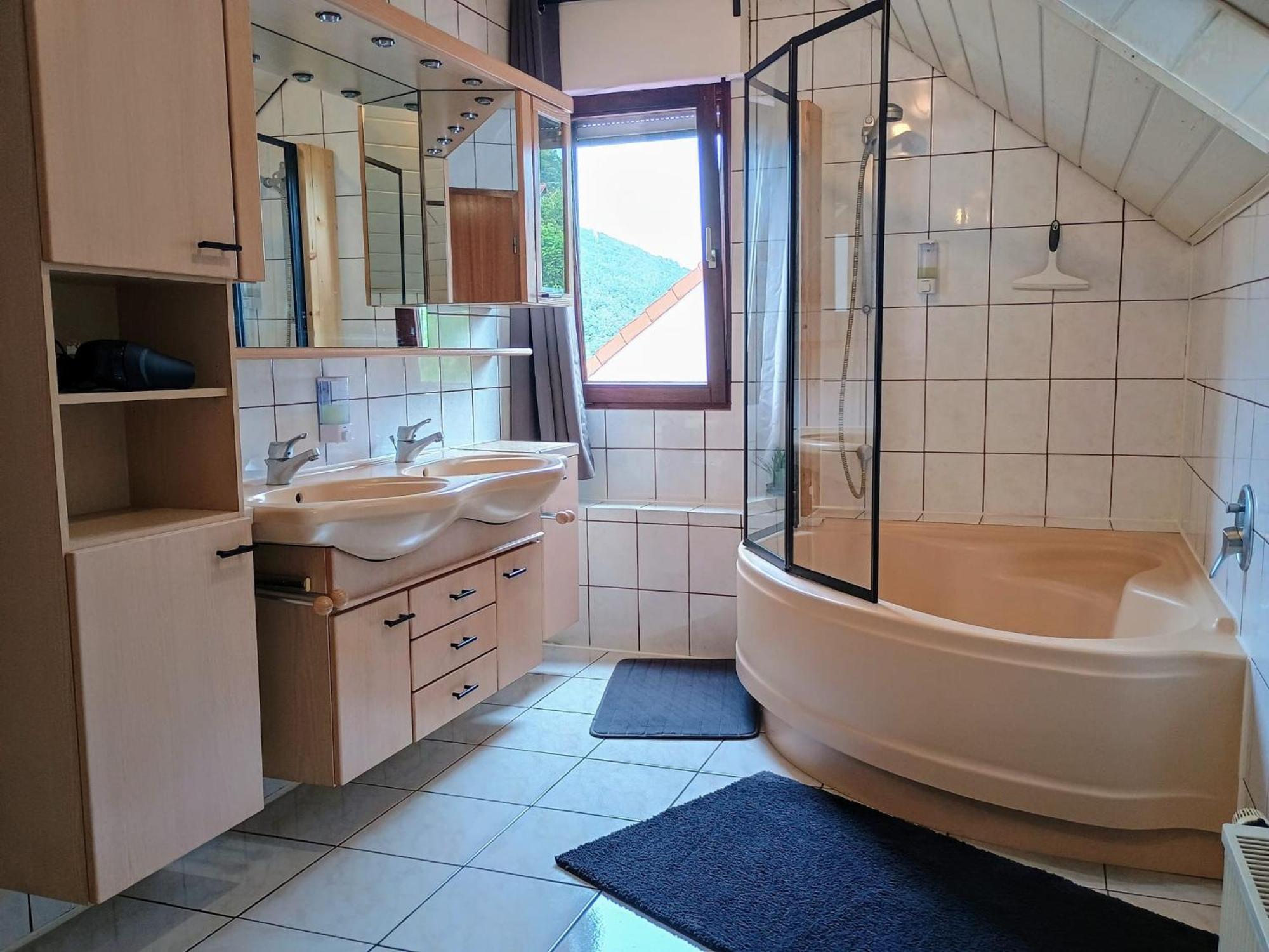 Sleep&Chill - Ruhige Uebernachtung Mit Main-Blick Neustadt am Main Exterior foto